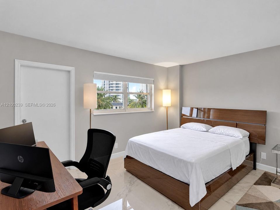 En Venta: $749,000 (2 camas, 2 baños, 1330 Pies cuadrados)