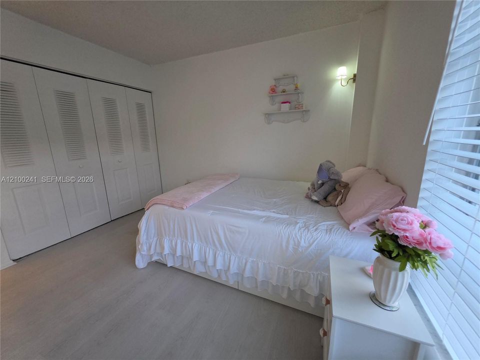 На продажу: $135,000 (2 спален, 2 ванн, 1016 Квадратных фут)
