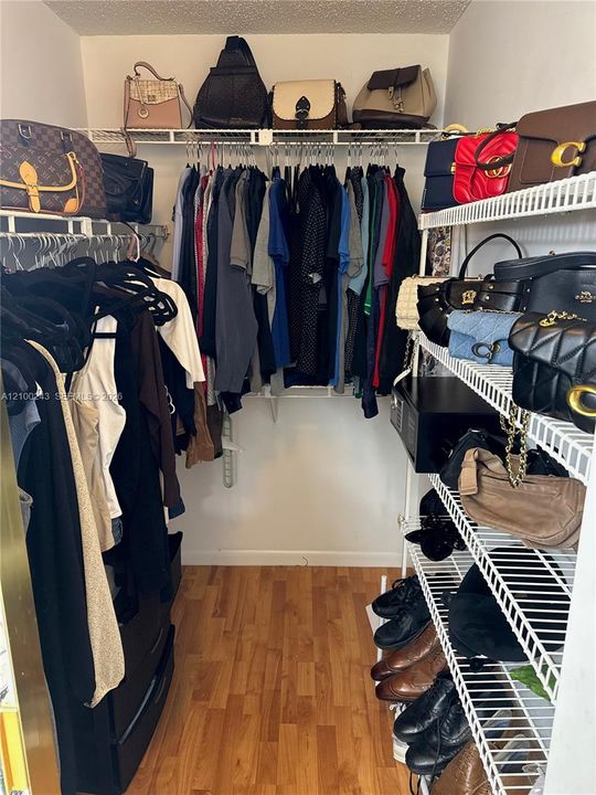 walk in closet