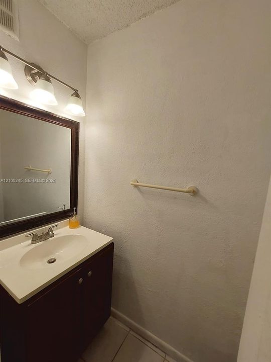 En Renta: $2,500 (2 camas, 2 baños, 1310 Pies cuadrados)