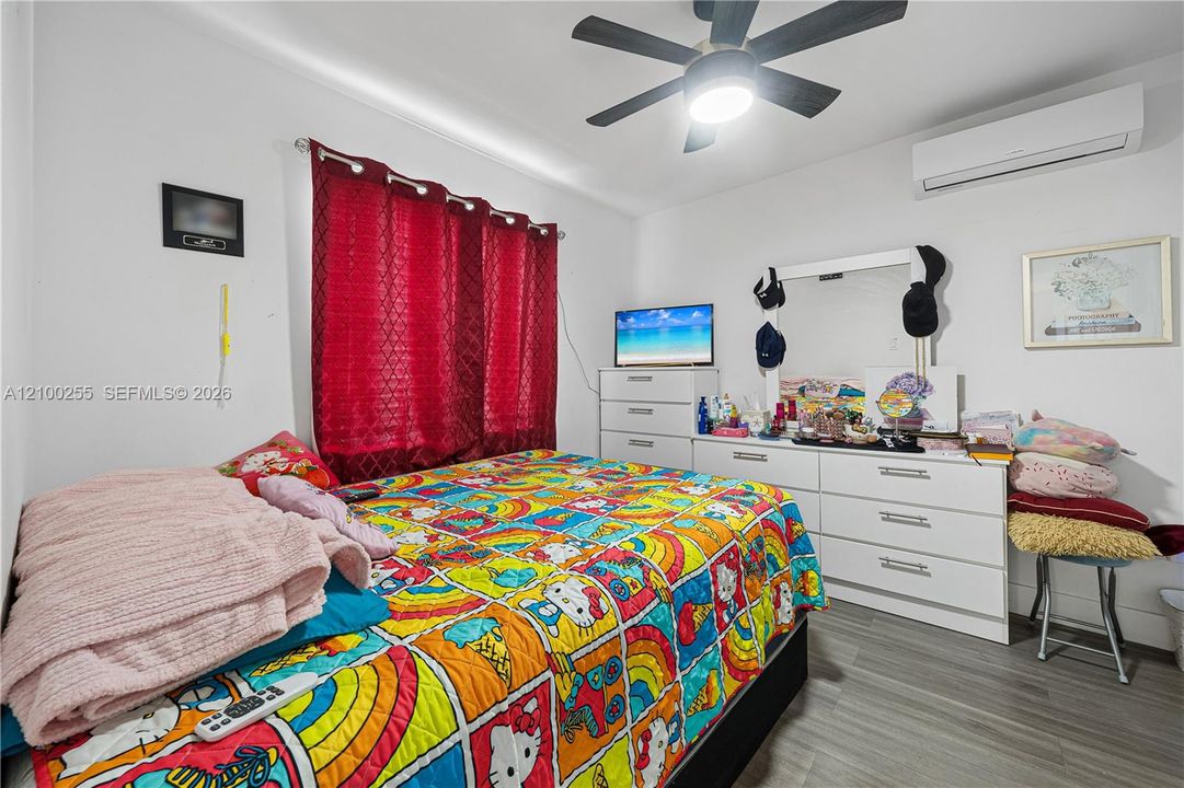 For Sale: $540,000 (3 beds, 2 baths, 1524 Square Feet)