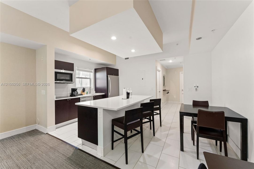 En Venta: $135,000 (1 camas, 2 baños, 1070 Pies cuadrados)
