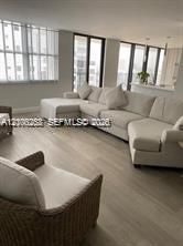 For Rent: $6,500 (2 beds, 2 baths, 1350 Square Feet)