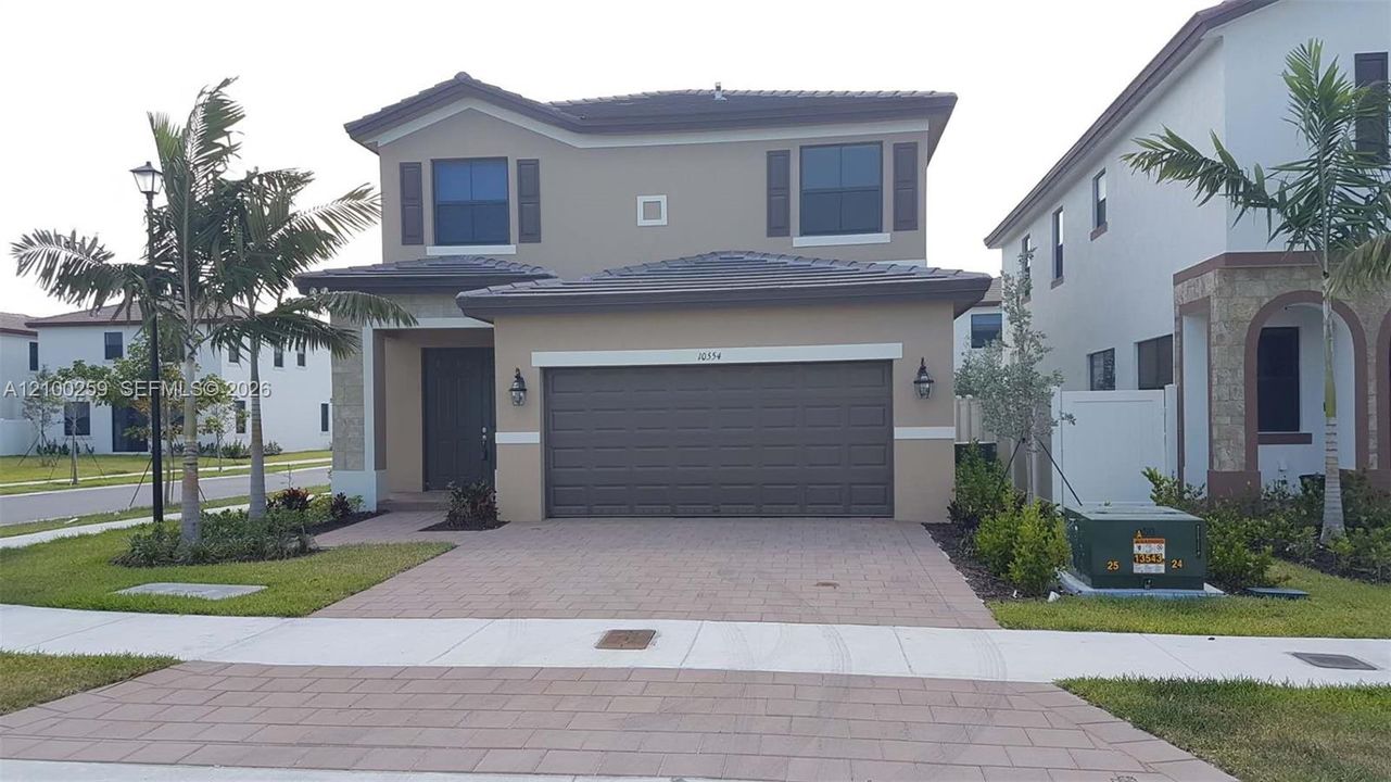 For Rent: $4,000 (4 beds, 3 baths, 2462 Square Feet)