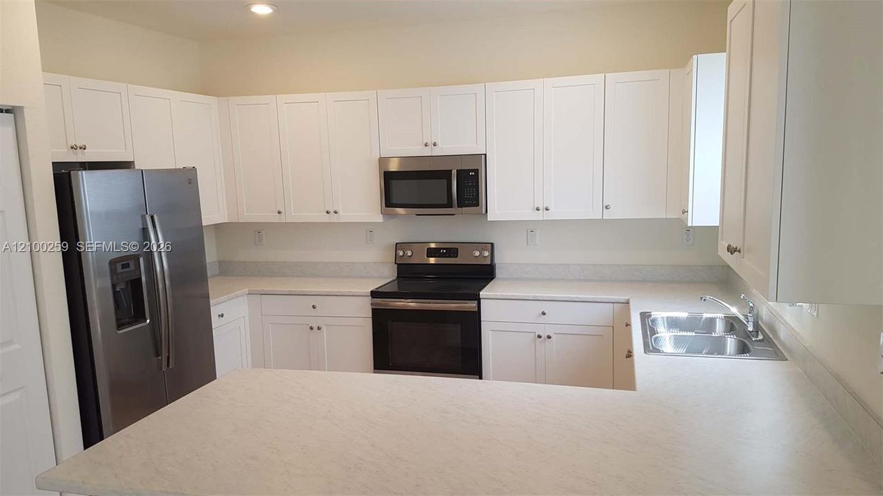 For Rent: $4,000 (4 beds, 3 baths, 2462 Square Feet)