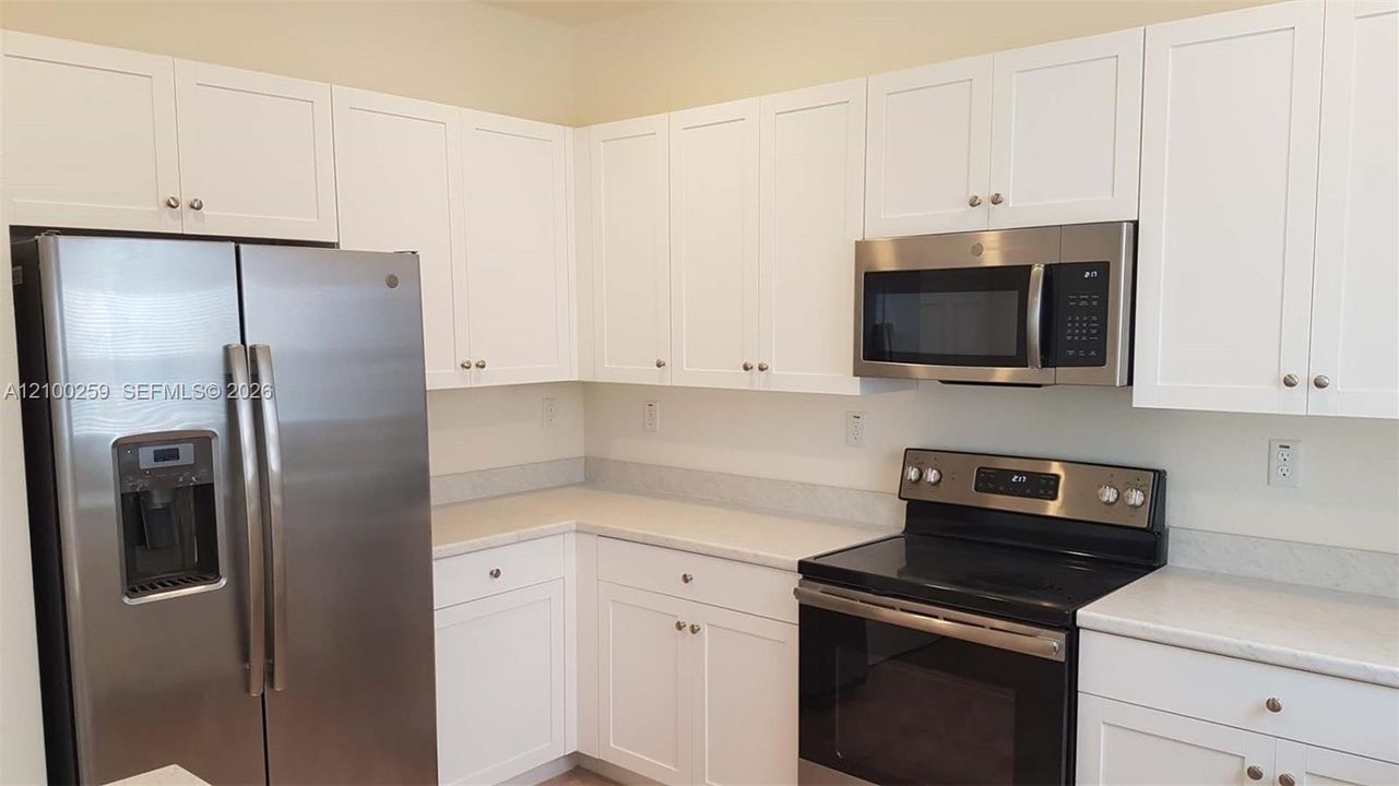 For Rent: $4,000 (4 beds, 3 baths, 2462 Square Feet)