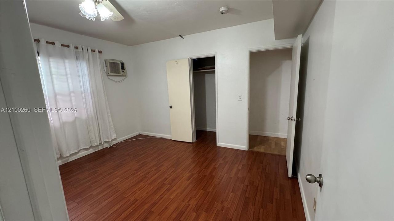 В аренду: $2,150 (2 спален, 1 ванн, 0 Квадратных фут)