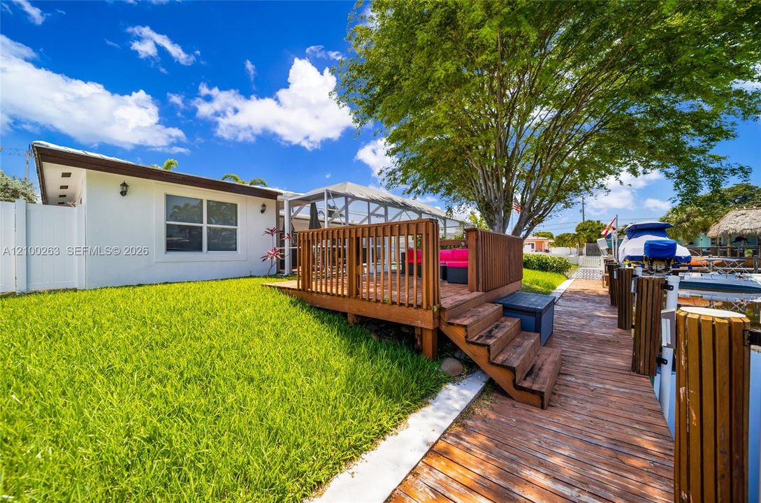 En Venta: $1,249,000 (4 camas, 3 baños, 2122 Pies cuadrados)