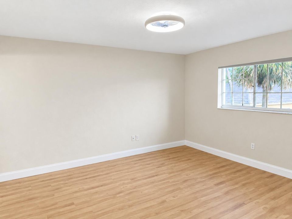 Bright neutral real estate interior-2