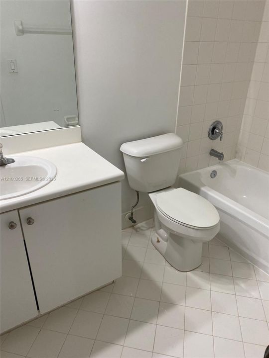 В аренду: $3,100 (3 спален, 2 ванн, 1670 Квадратных фут)