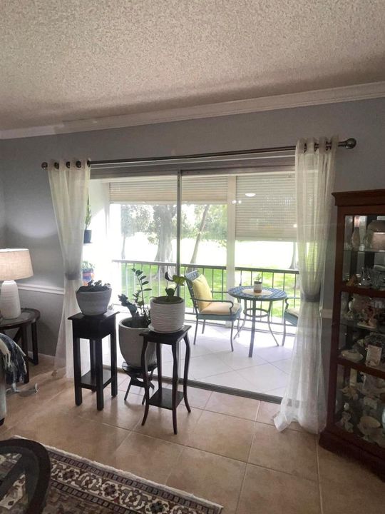 Sliding door