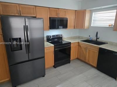 For Rent: $2,500 (2 beds, 1 baths, 1341 Square Feet)