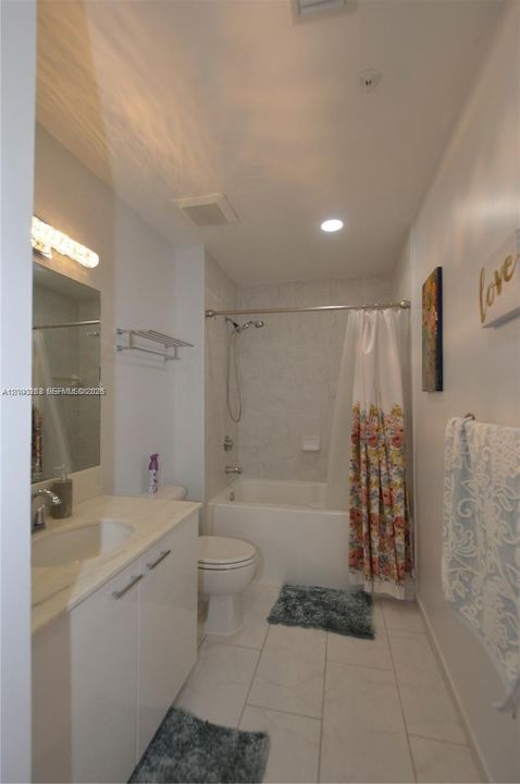 В аренду: $3,500 (2 спален, 2 ванн, 1036 Квадратных фут)