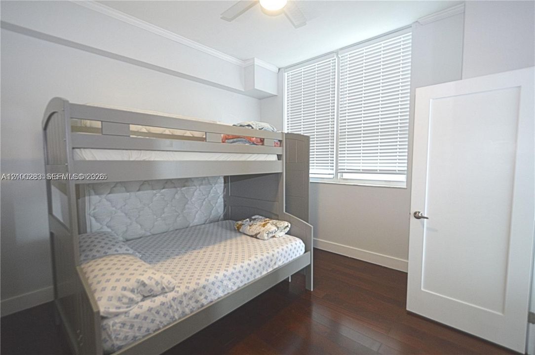 В аренду: $3,500 (2 спален, 2 ванн, 1036 Квадратных фут)