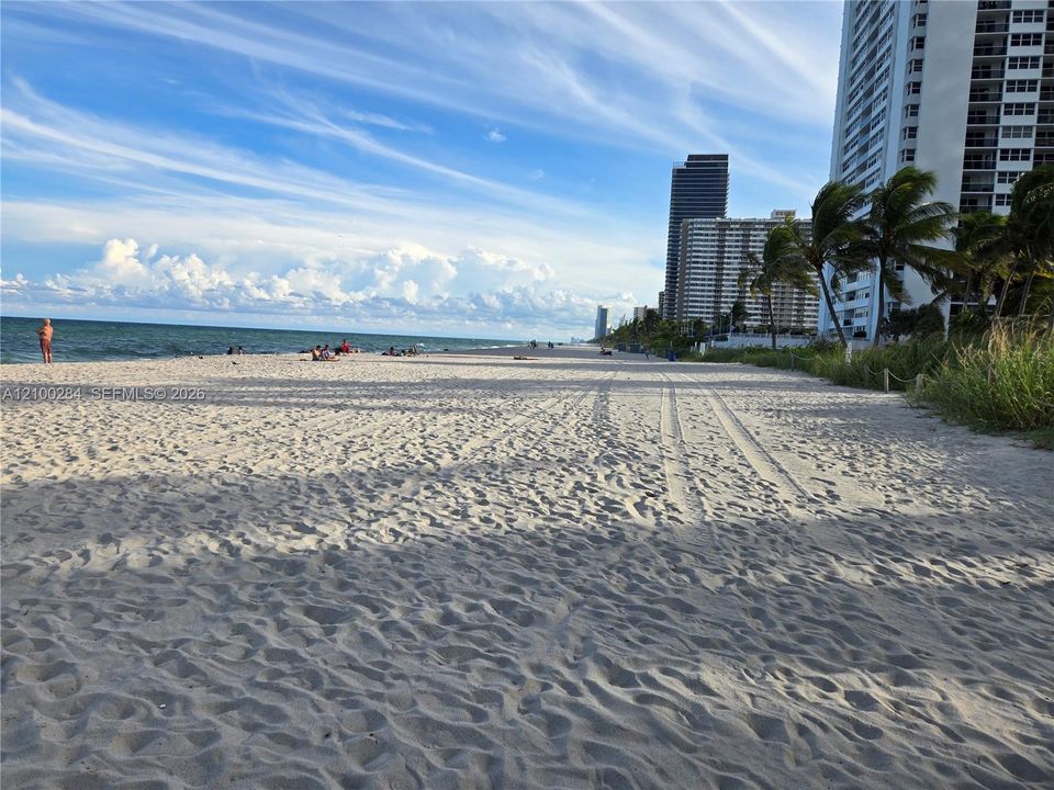 For Rent: $2,150 (2 beds, 2 baths, 1092 Square Feet)