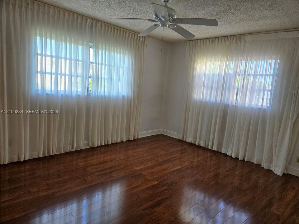 For Rent: $2,150 (2 beds, 2 baths, 1092 Square Feet)