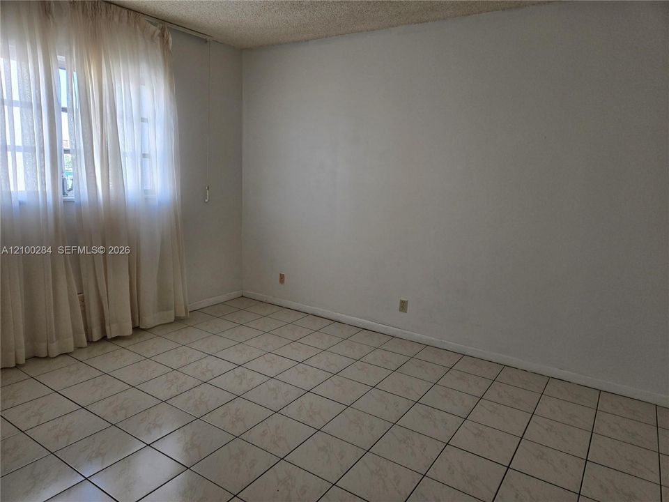 For Rent: $2,150 (2 beds, 2 baths, 1092 Square Feet)