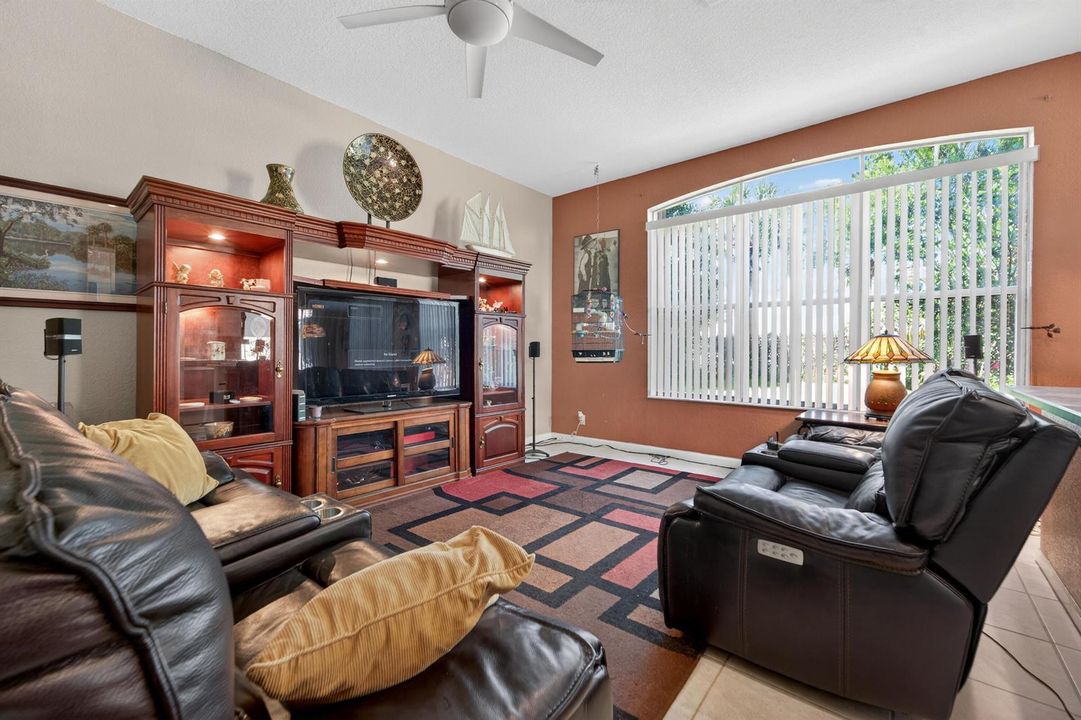 Spacious Family Room