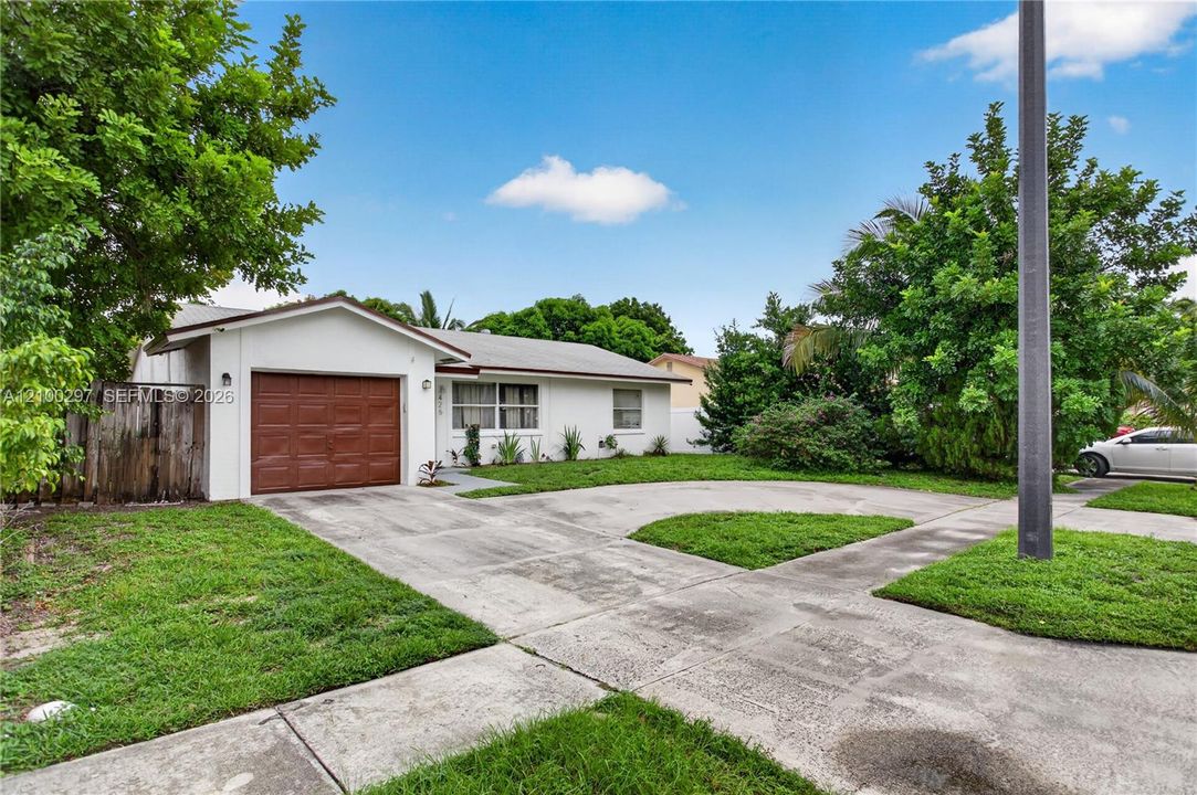 For Sale: $479,000 (3 beds, 2 baths, 1383 Square Feet)