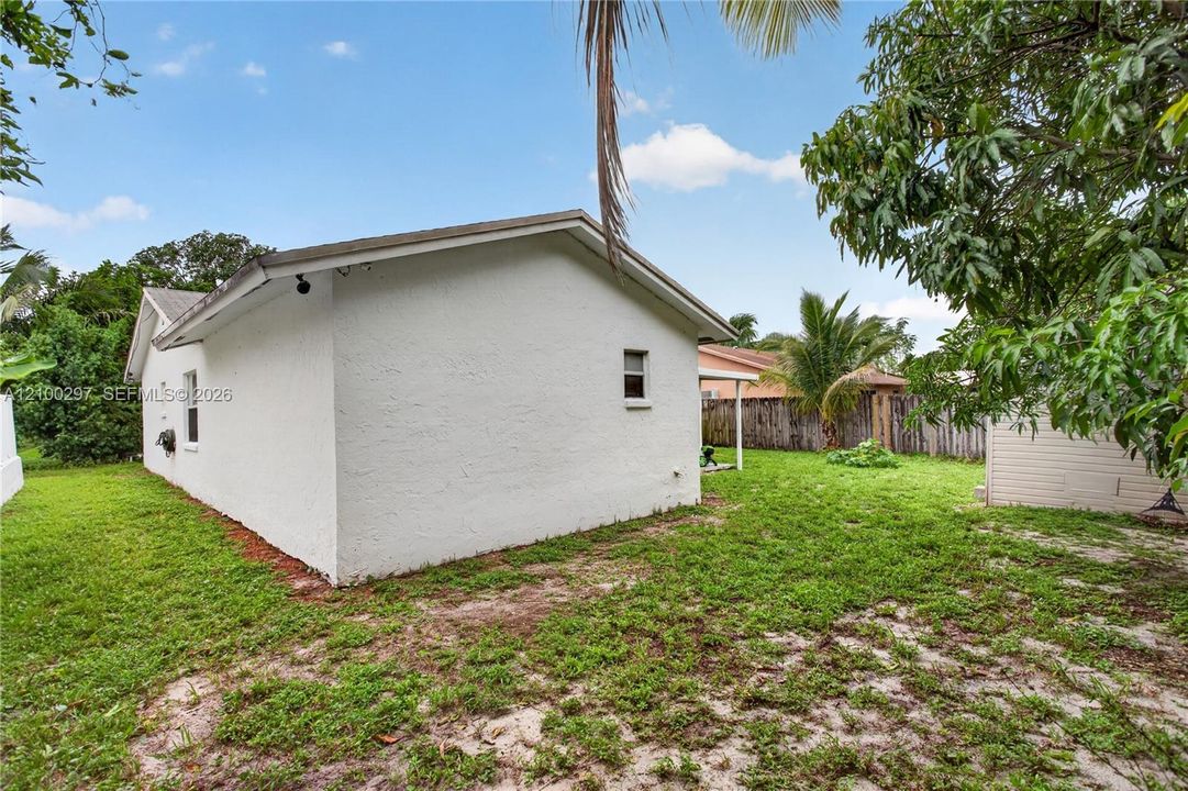 For Sale: $479,000 (3 beds, 2 baths, 1383 Square Feet)