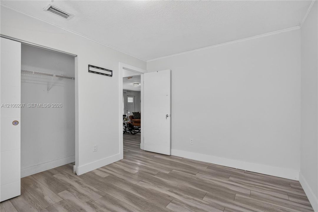For Sale: $479,000 (3 beds, 2 baths, 1383 Square Feet)