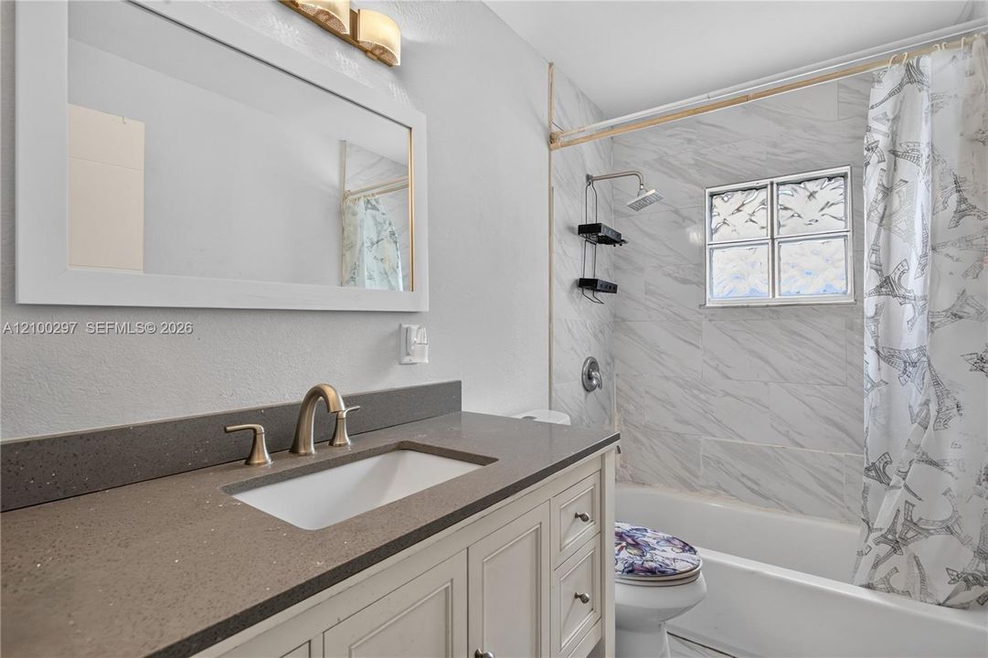 For Sale: $479,000 (3 beds, 2 baths, 1383 Square Feet)
