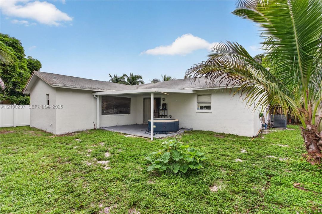 For Sale: $479,000 (3 beds, 2 baths, 1383 Square Feet)