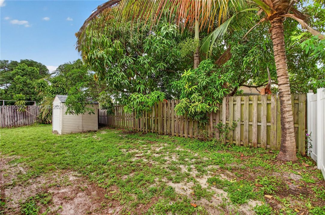 For Sale: $479,000 (3 beds, 2 baths, 1383 Square Feet)