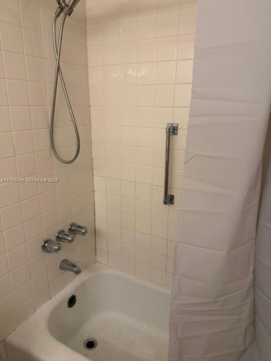 En Venta: $125,000 (0 camas, 1 baños, 320 Pies cuadrados)