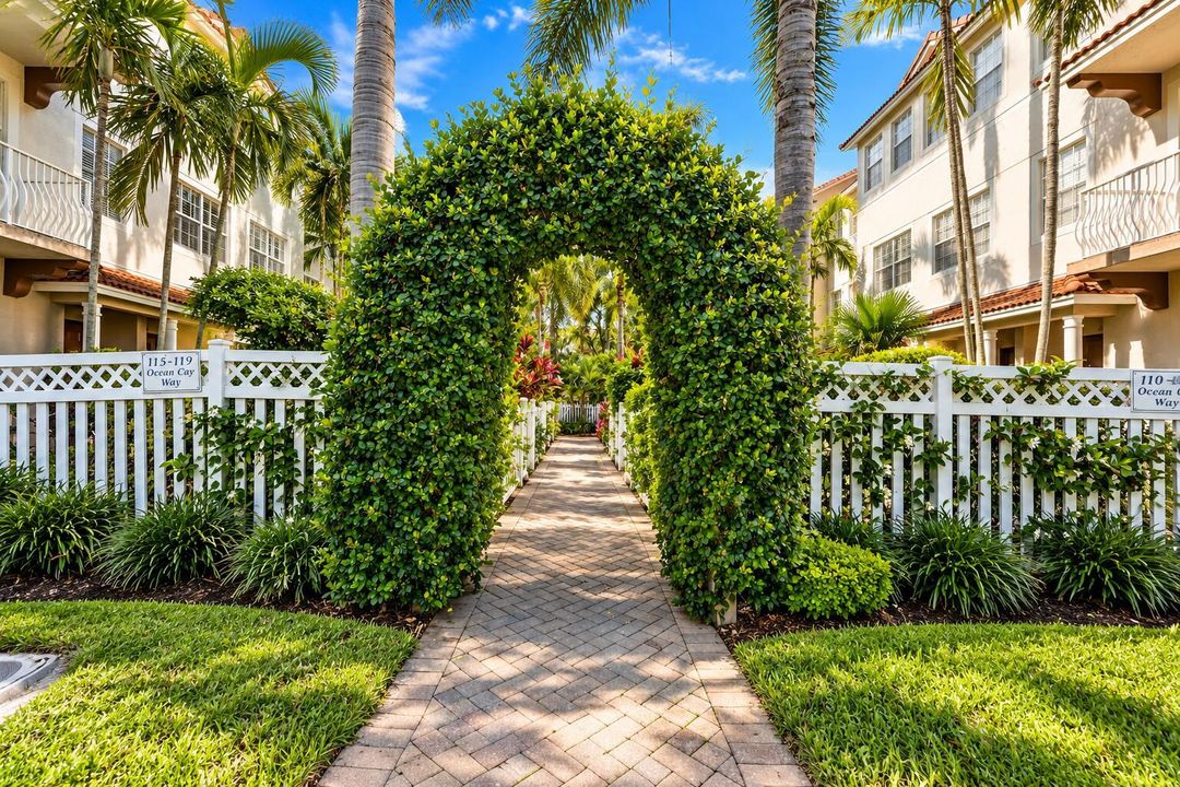 Walkway/Jasmine Arch
