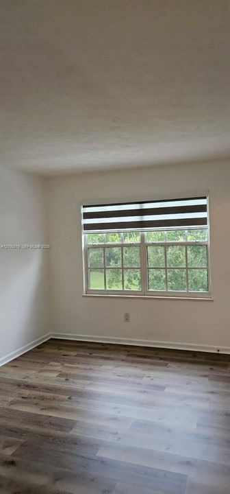 На продажу: $229,900 (2 спален, 2 ванн, 1425 Квадратных фут)