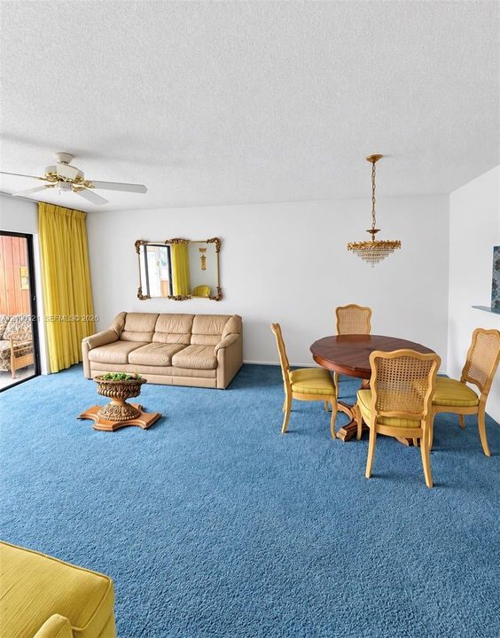 For Sale: $74,900 (1 beds, 1 baths, 783 Square Feet)