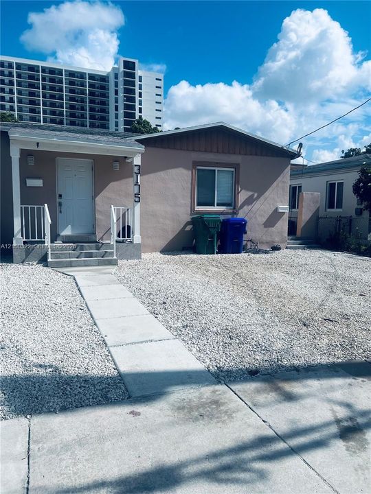 En Renta: $2,650 (2 camas, 2 baños, 2014 Pies cuadrados)