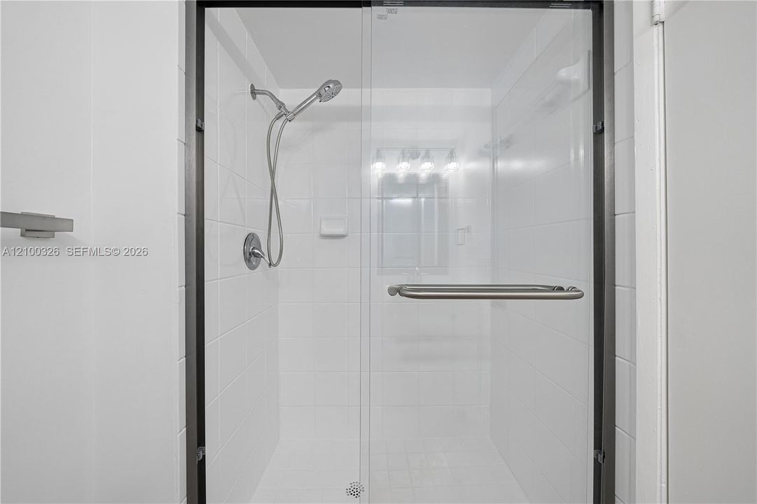 В аренду: $3,950 (2 спален, 2 ванн, 1000 Квадратных фут)