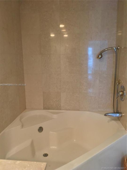 En Venta: $670,000 (2 camas, 2 baños, 1610 Pies cuadrados)
