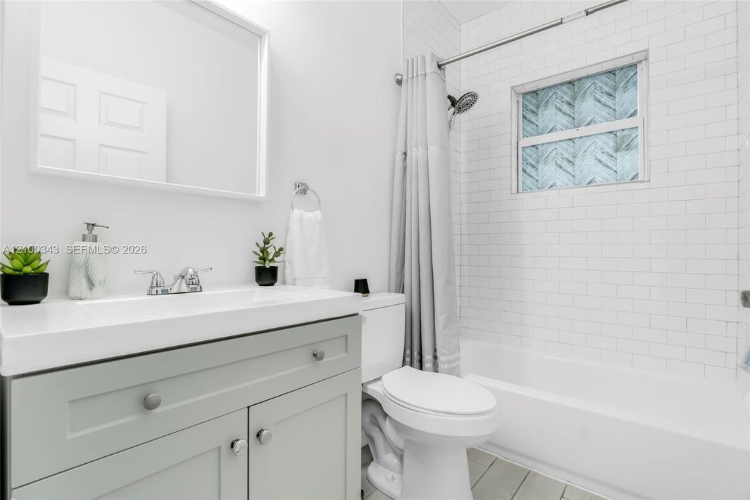 En Venta: $649,900 (4 camas, 2 baños, 1864 Pies cuadrados)