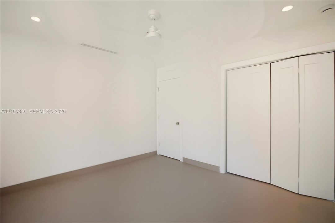 В аренду: $5,500 (3 спален, 3 ванн, 1746 Квадратных фут)