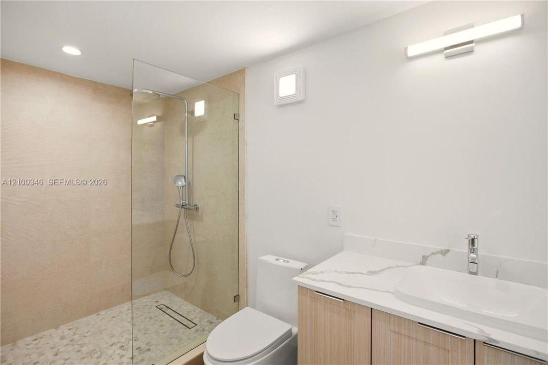 В аренду: $5,500 (3 спален, 3 ванн, 1746 Квадратных фут)