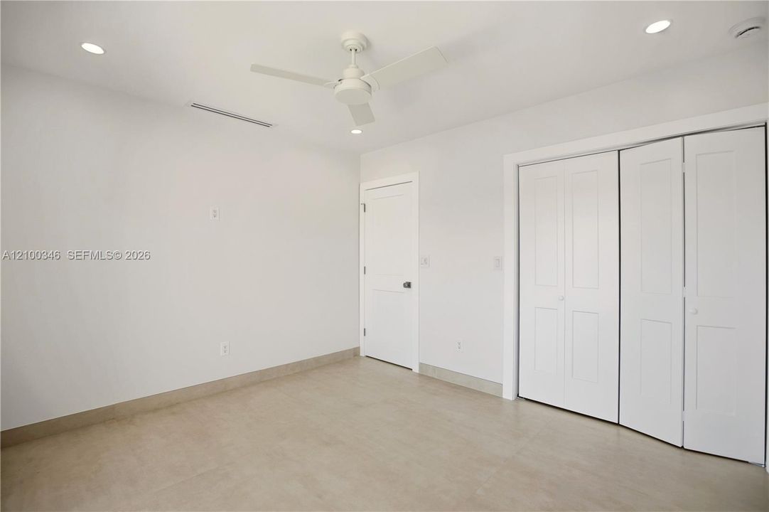 В аренду: $5,500 (3 спален, 3 ванн, 1746 Квадратных фут)