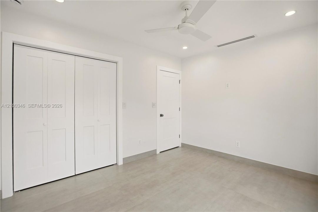 В аренду: $5,500 (3 спален, 3 ванн, 1746 Квадратных фут)
