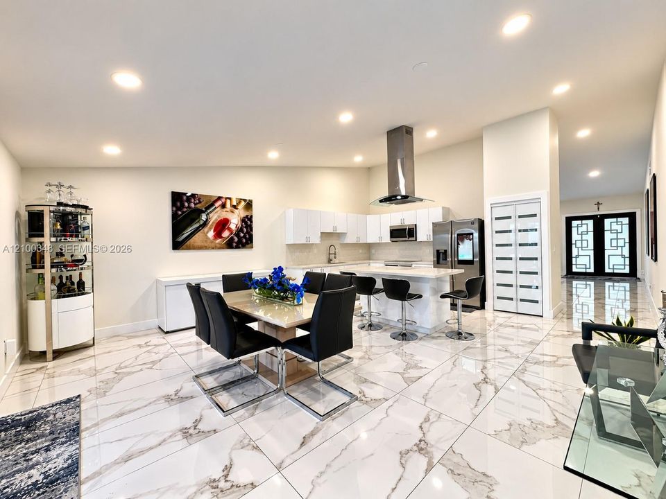 For Sale: $799,000 (4 beds, 3 baths, 2301 Square Feet)