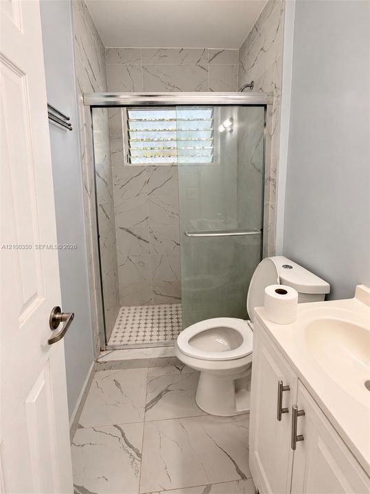 В аренду: $1,500 (1 спален, 1 ванн, 4683 Квадратных фут)