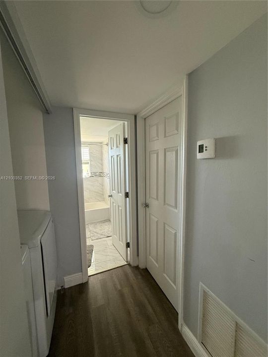 For Sale: $189,000 (2 beds, 1 baths, 840 Square Feet)