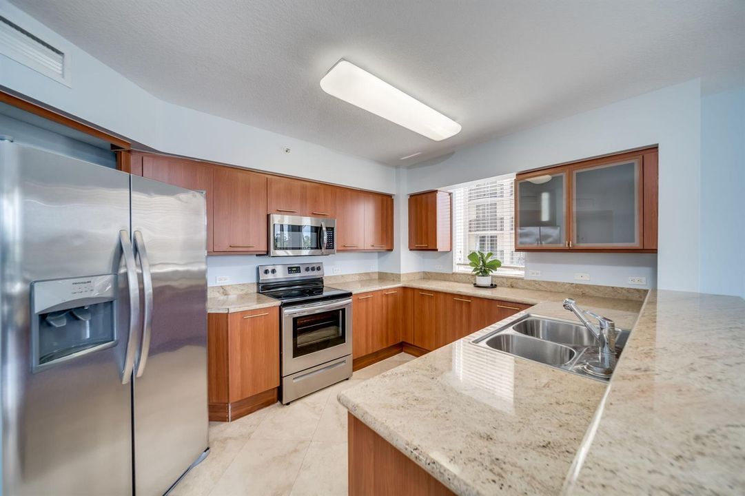 13-web-or-mls-Interior-12 (2)