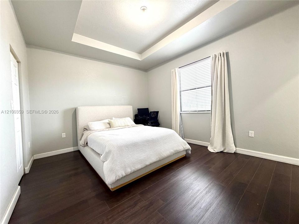 For Rent: $3,050 (3 beds, 2 baths, 1574 Square Feet)