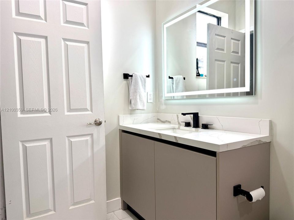 For Rent: $3,050 (3 beds, 2 baths, 1574 Square Feet)