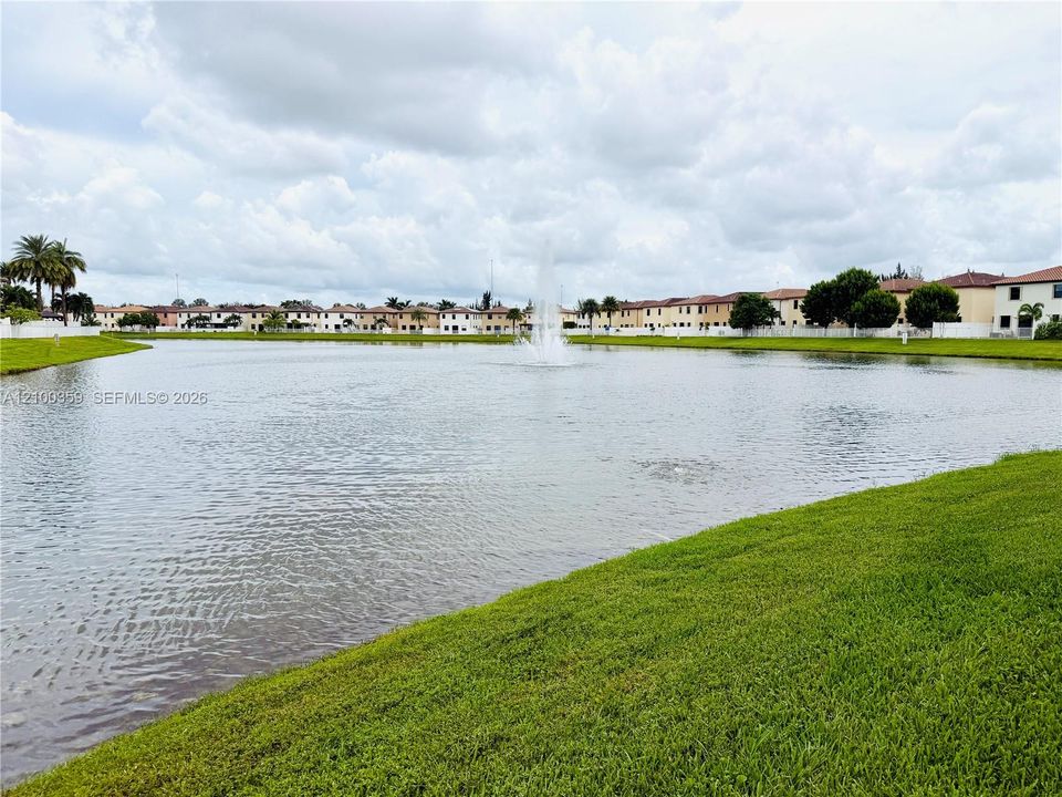 For Rent: $3,050 (3 beds, 2 baths, 1574 Square Feet)