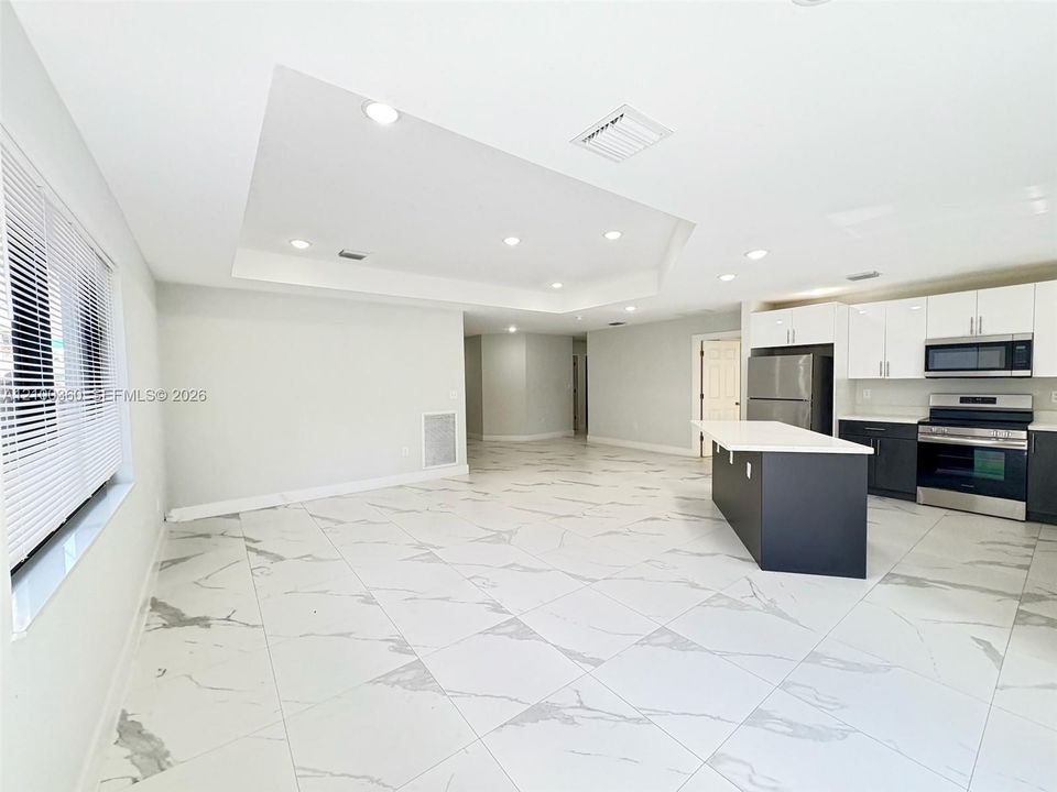 В аренду: $3,000 (3 спален, 2 ванн, 1492 Квадратных фут)