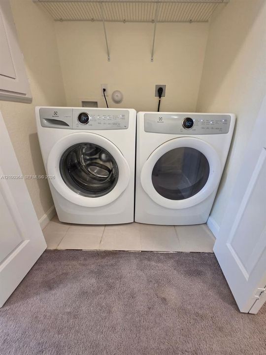 В аренду: $3,300 (3 спален, 2 ванн, 1331 Квадратных фут)