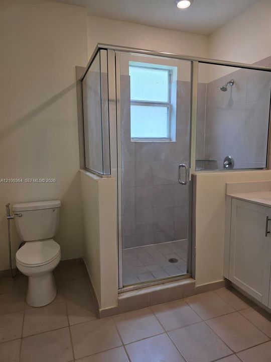 В аренду: $3,300 (3 спален, 2 ванн, 1331 Квадратных фут)